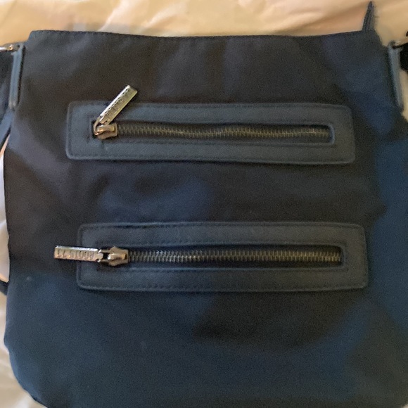 Navy blue nylon roots crossbody - Picture 8 of 8